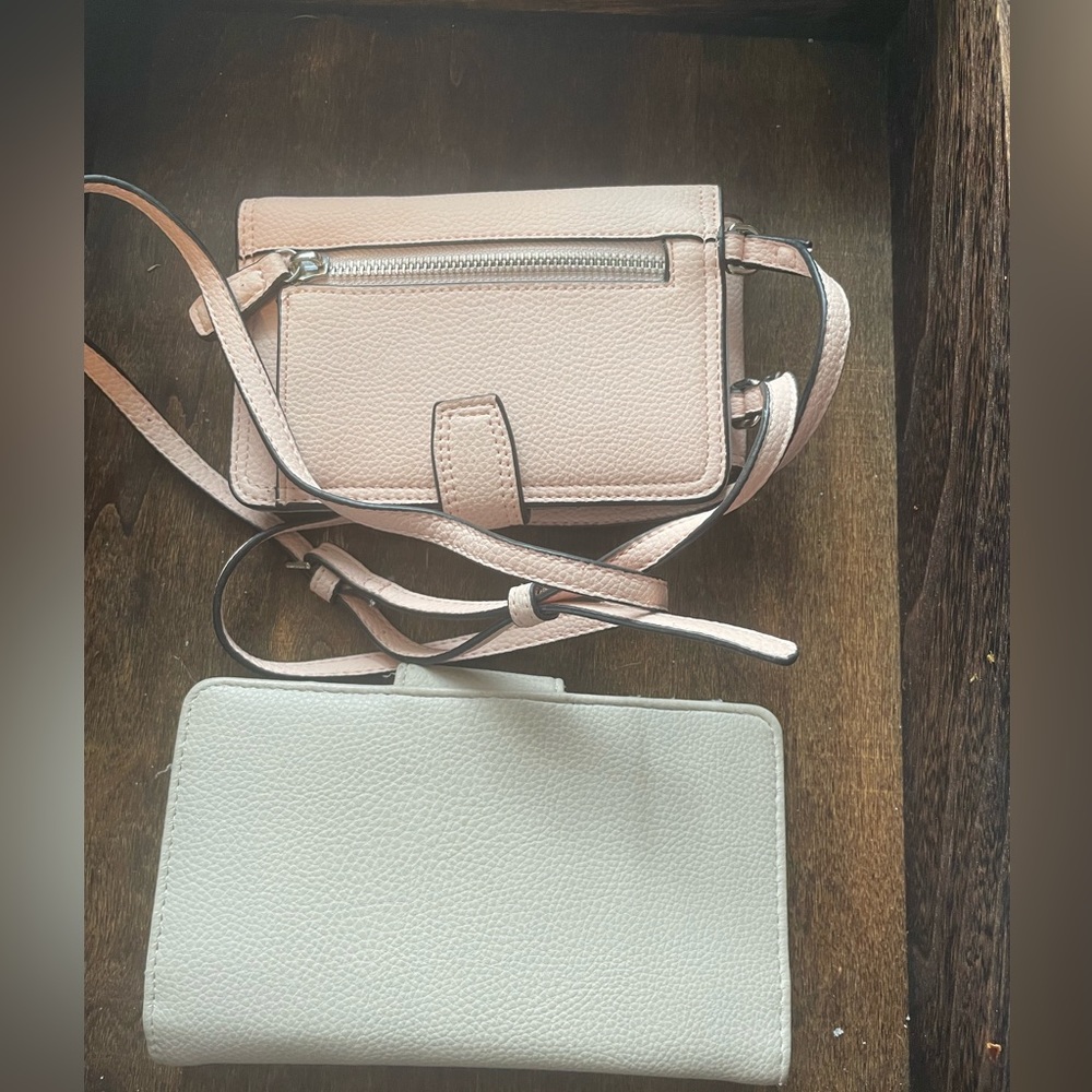 Kenneth Cole wallet bundle - Picture 5 of 5